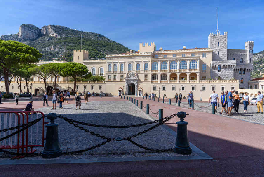 Principado de Mónaco 10 - Montecarlo - palacio de los Príncipes de Mónaco.jpg